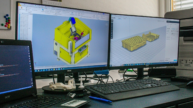 3D CAD System und Slicer-Software